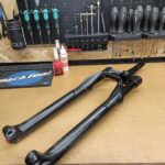 Entretien fourche VTT : quand faire la révision ? | VCT Suspension
